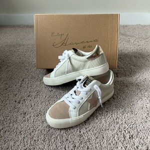 NWT Vintage Havana Women's Sneakers